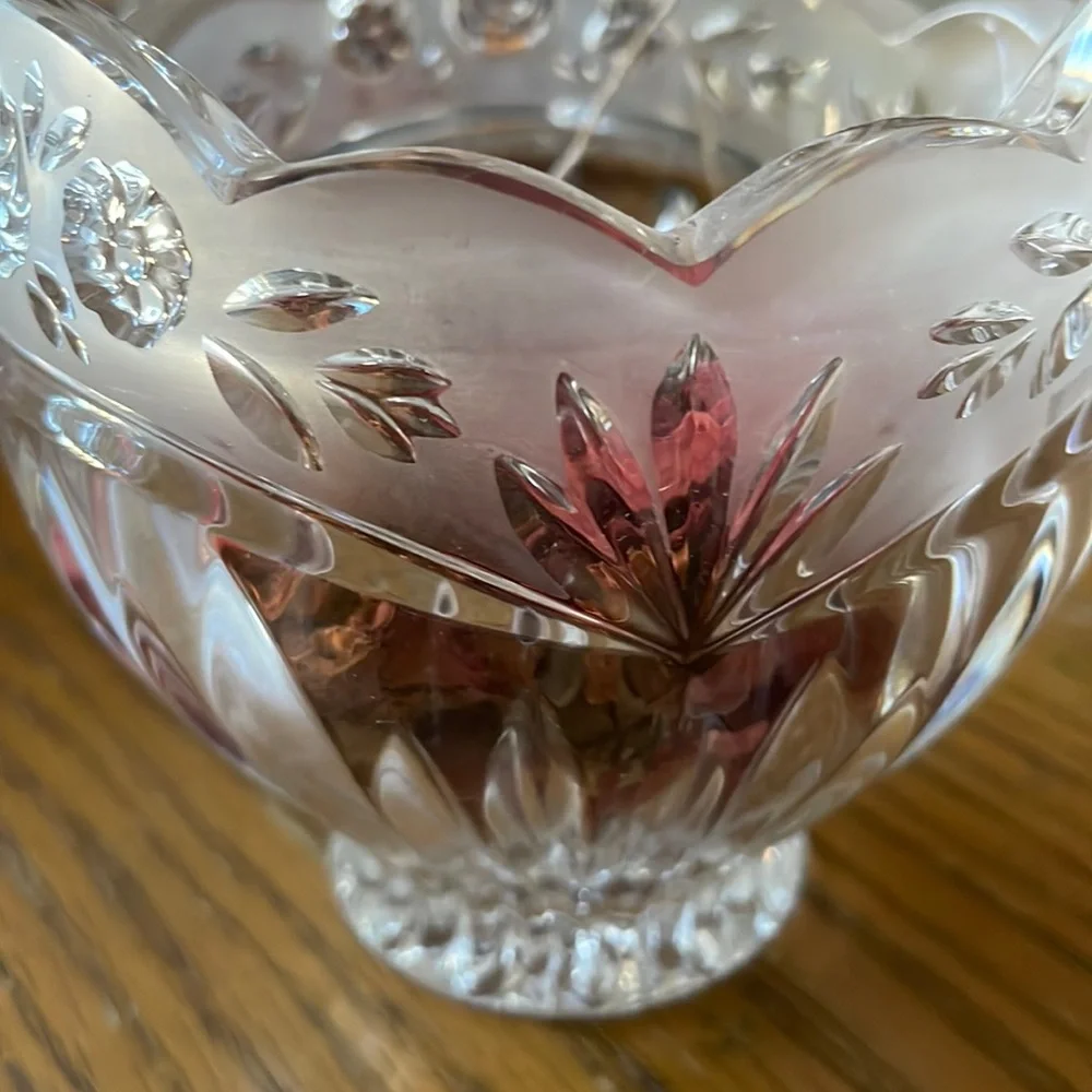 Glass Vase (3 1/2 inches tall, 3 1/2 diameter)